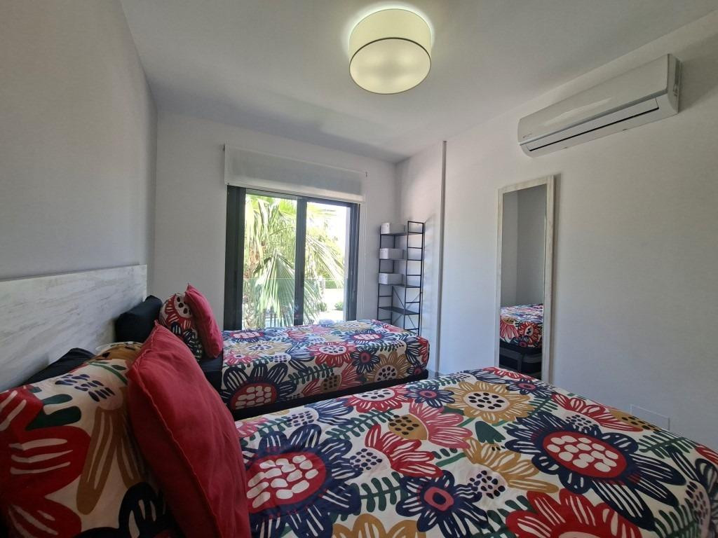 Se vende Apartamento Planta Media de 2 dormitorios en Costa Blanca, Alicante, España