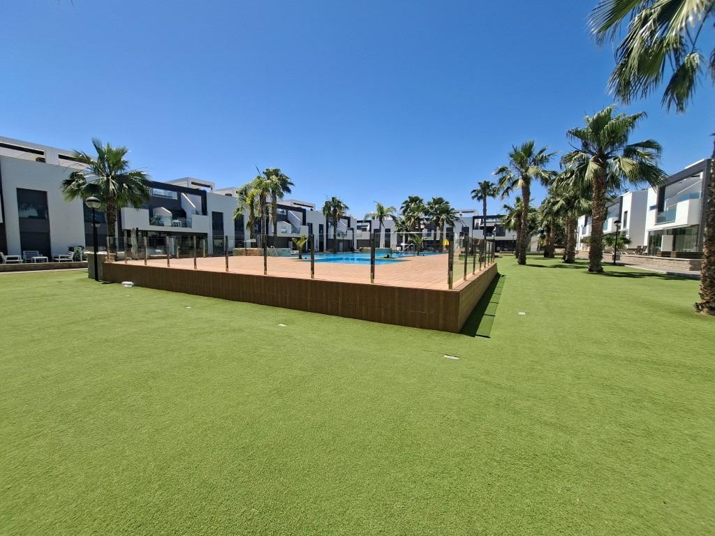 Se vende Apartamento Planta Media de 2 dormitorios en Costa Blanca, Alicante, España