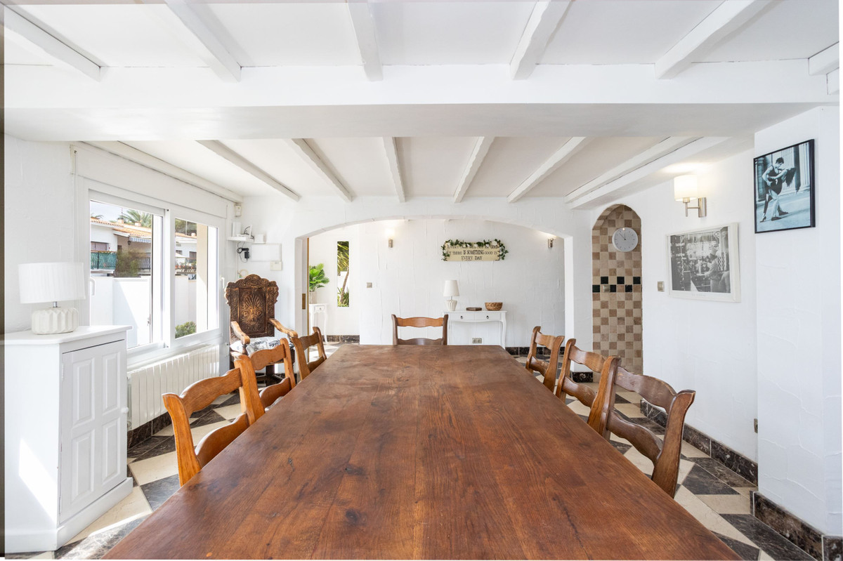 8 Bed Townhouse for sale in Campoamor Costa Blanca, Alicante, Spain