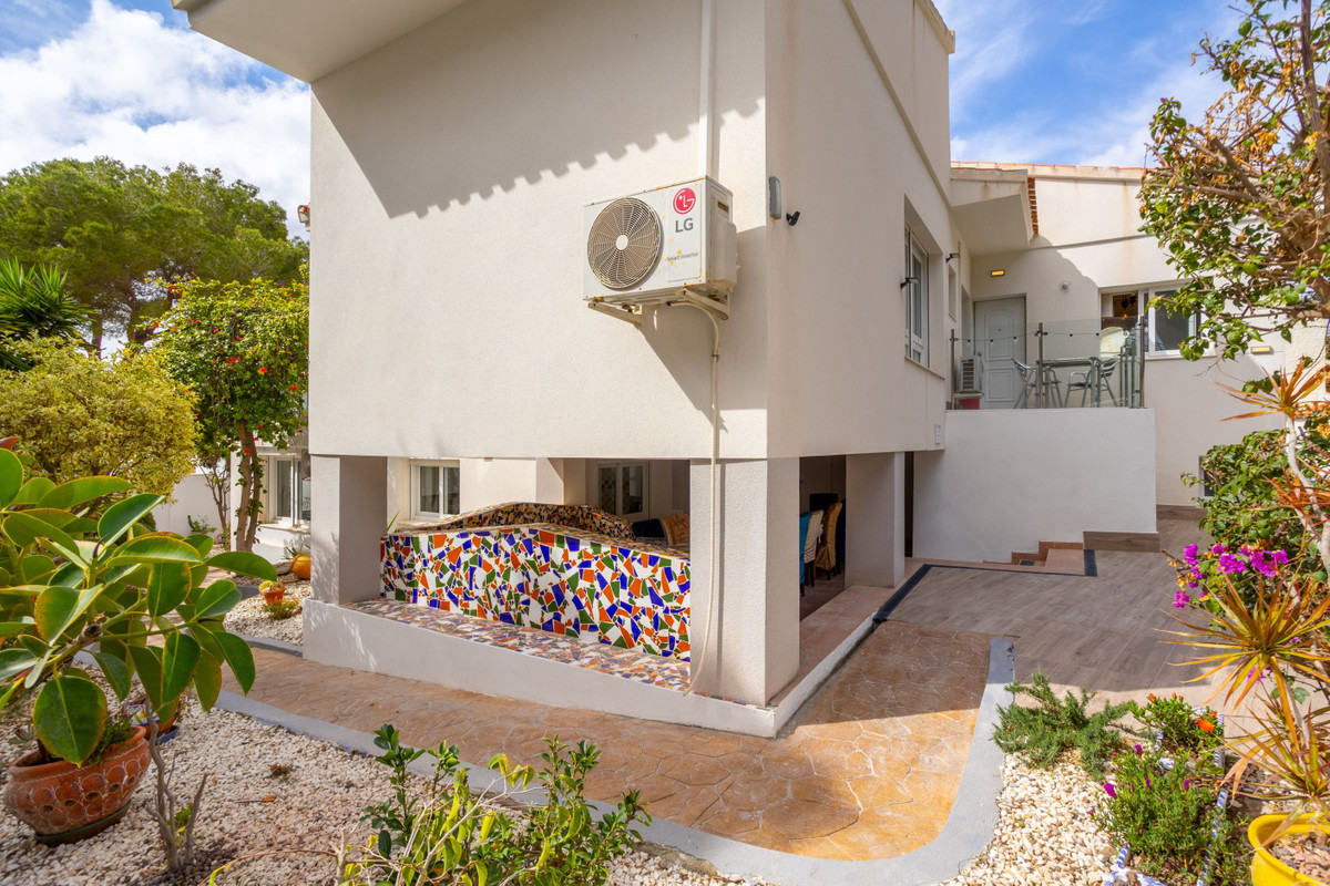 8 Bed Townhouse for sale in Campoamor Costa Blanca, Alicante, Spain
