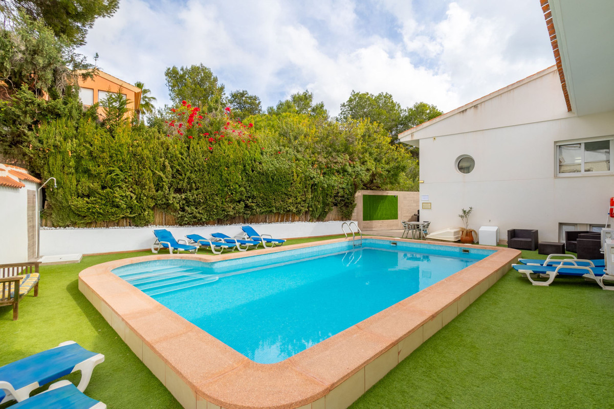 8 Bed Townhouse for sale in Campoamor Costa Blanca, Alicante, Spain