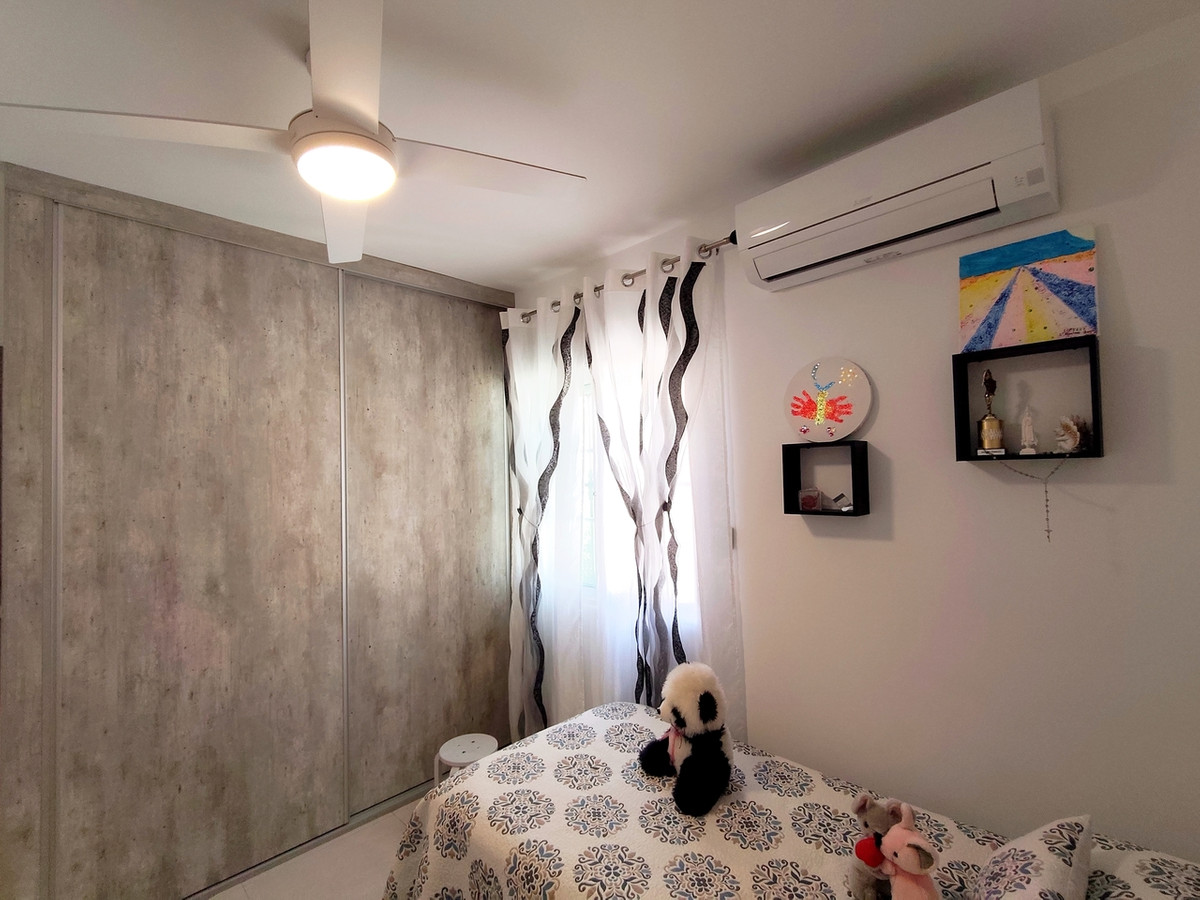 Se vende Villa - Chalet de 3 dormitorios en Costa Blanca, Alicante, España