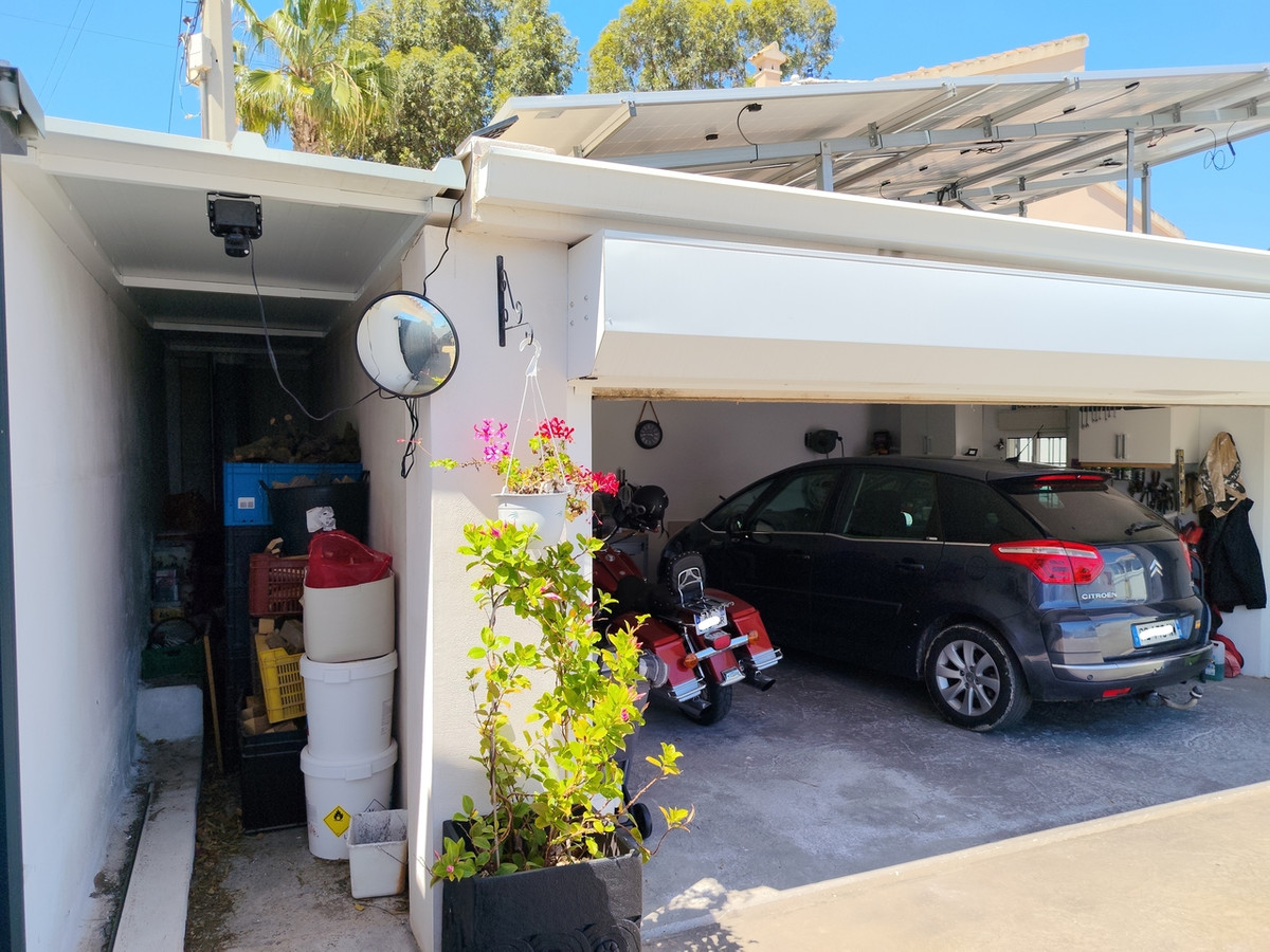 Se vende Villa - Chalet de 3 dormitorios en Costa Blanca, Alicante, España