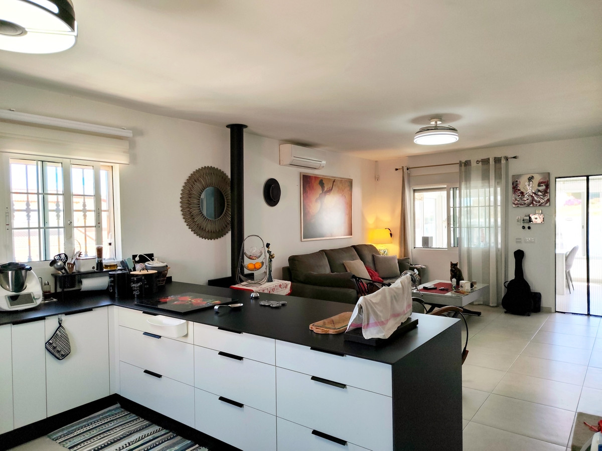 Se vende Villa - Chalet de 3 dormitorios en Costa Blanca, Alicante, España