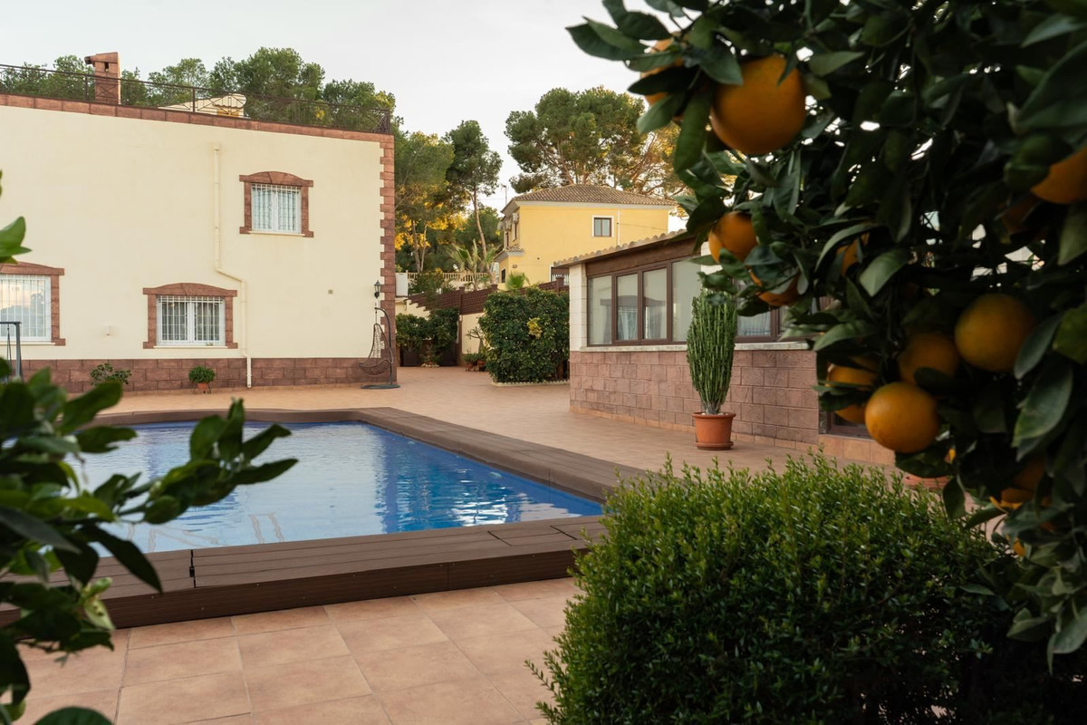 7 Bed Townhouse for sale in Los Altos Costa Blanca, Alicante, Spain