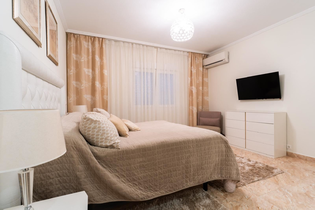 7 Bed Townhouse for sale in Los Altos Costa Blanca, Alicante, Spain