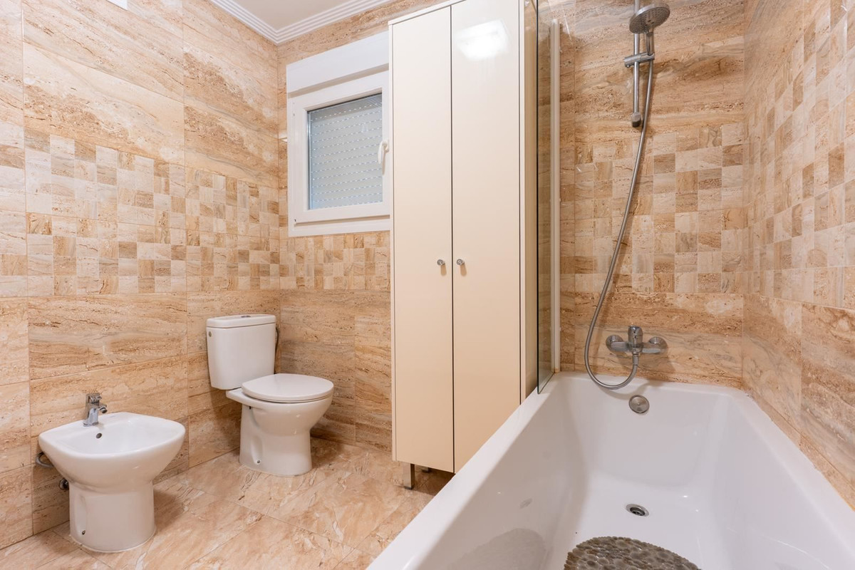 7 Bed Townhouse for sale in Los Altos Costa Blanca, Alicante, Spain