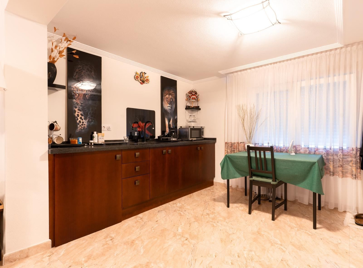 7 Bed Townhouse for sale in Los Altos Costa Blanca, Alicante, Spain