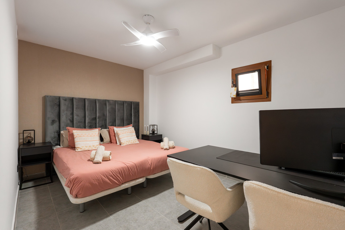 4 Bed Townhouse for sale in Estepona Costa Del Sol, Málaga, Spain