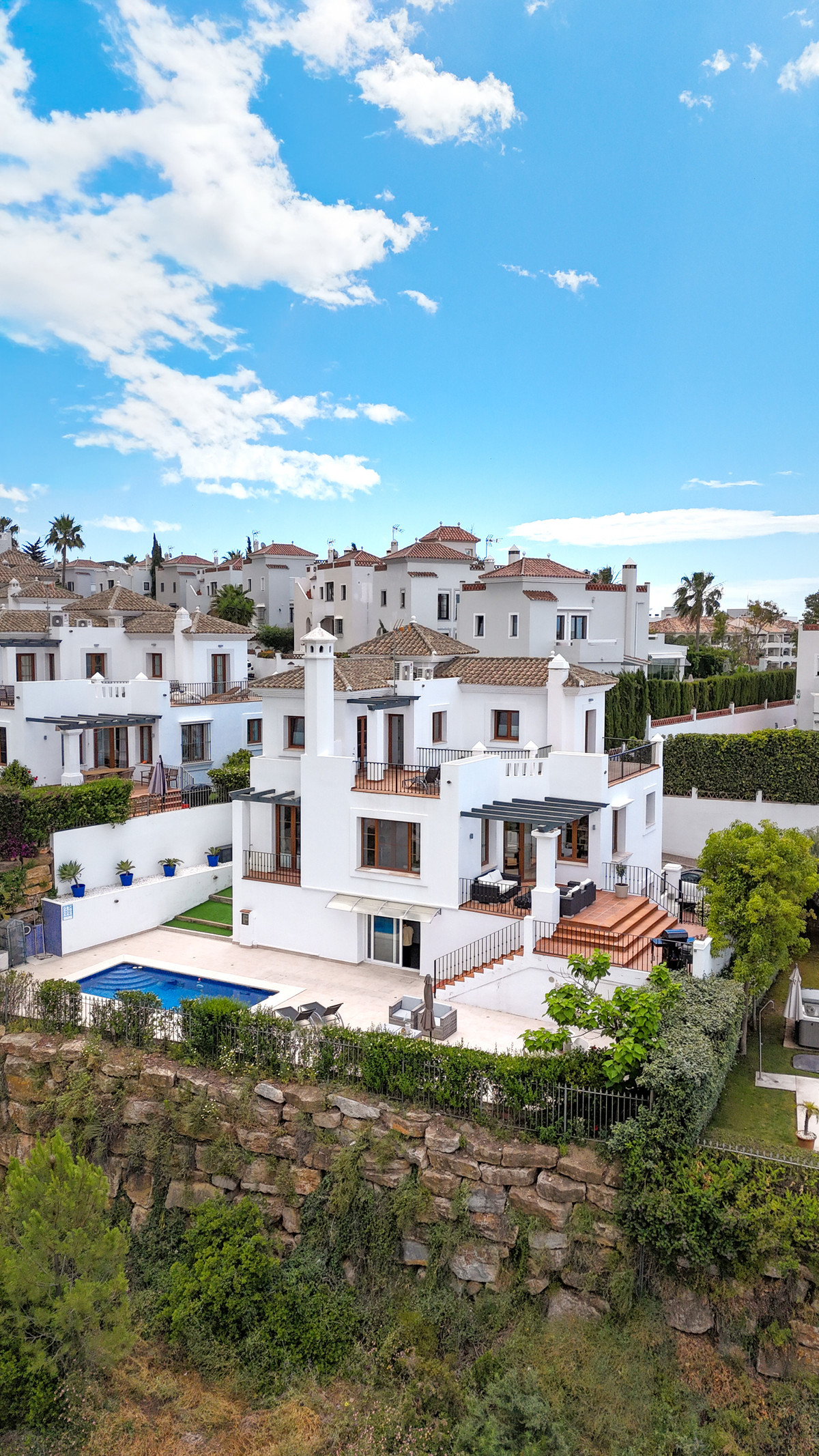 4 Bed Townhouse for sale in Estepona Costa Del Sol, Málaga, Spain