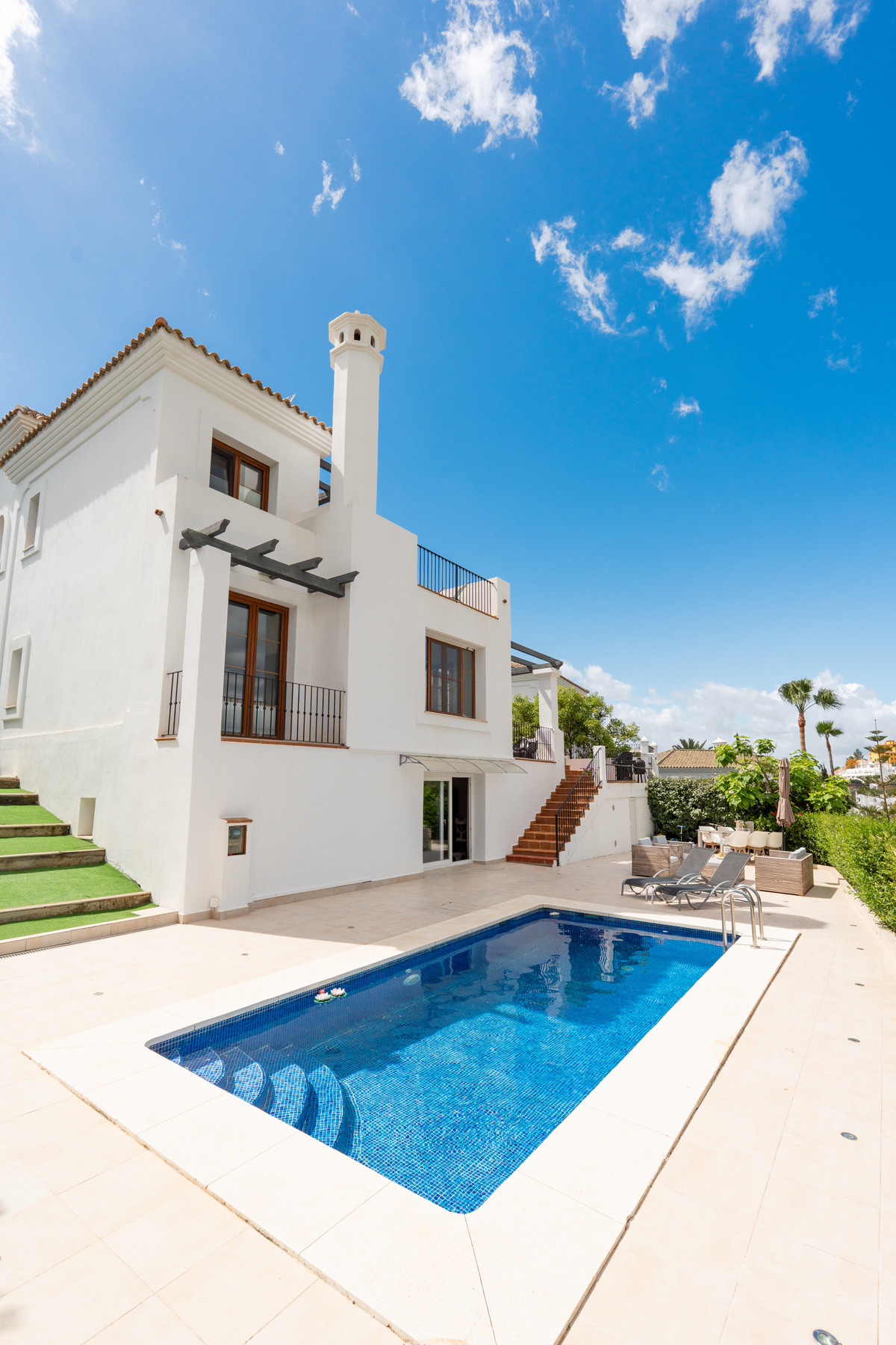 4 Bed Townhouse for sale in Estepona Costa Del Sol, Málaga, Spain