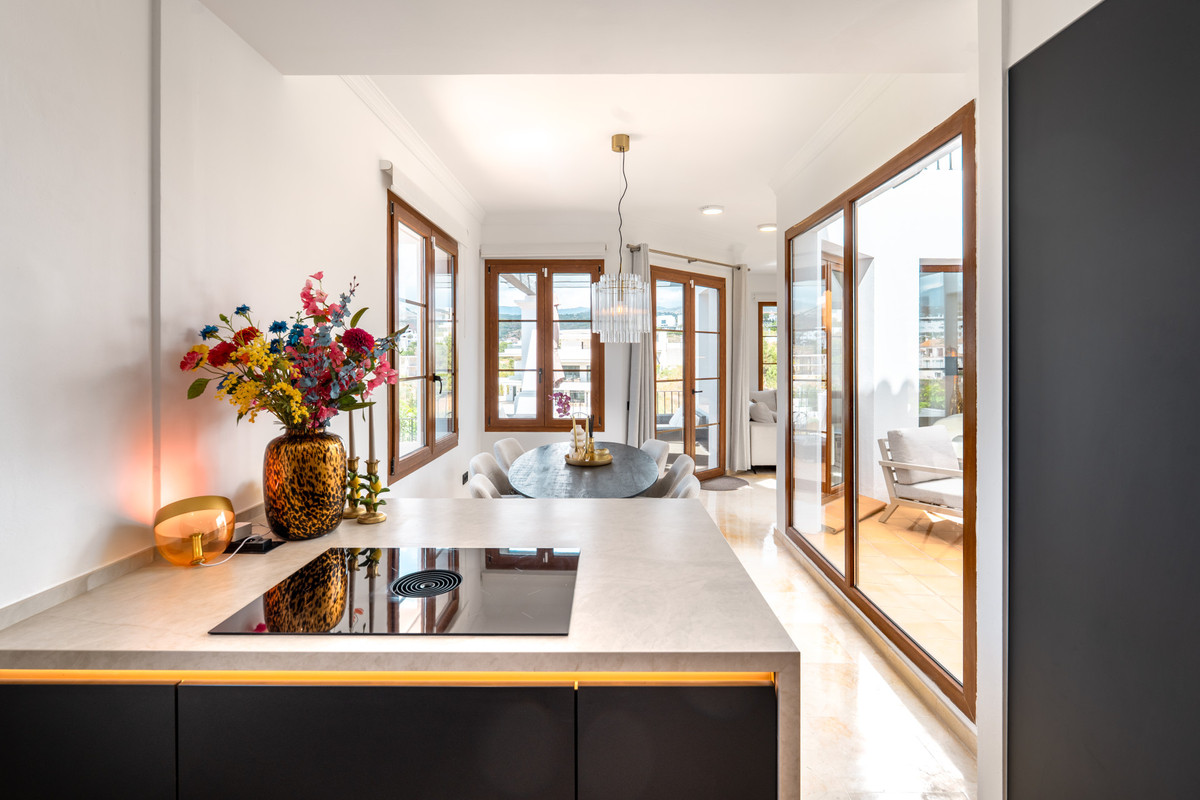 4 Bed Townhouse for sale in Estepona Costa Del Sol, Málaga, Spain