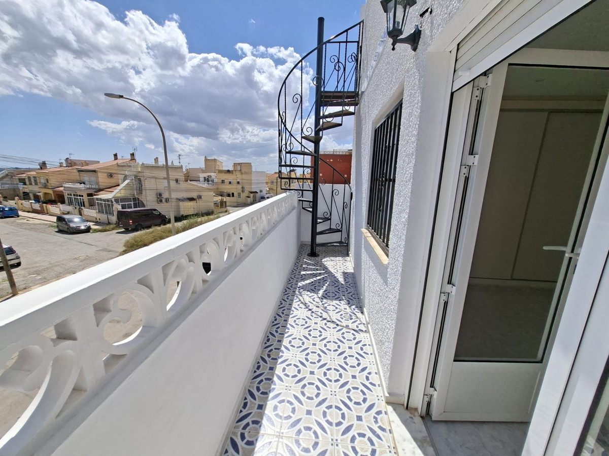 1 Bed Townhouse for sale in La Marina Costa Blanca, Alicante, Spain
