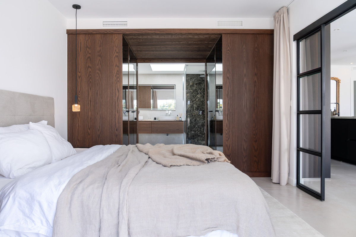 3 Bed Apartment for sale in La Quinta Costa Del Sol, Málaga, Spain