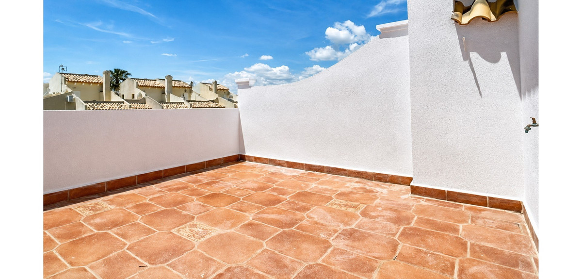 2 Bed Townhouse for sale in Playa Flamenca Costa Blanca, Alicante, Spain