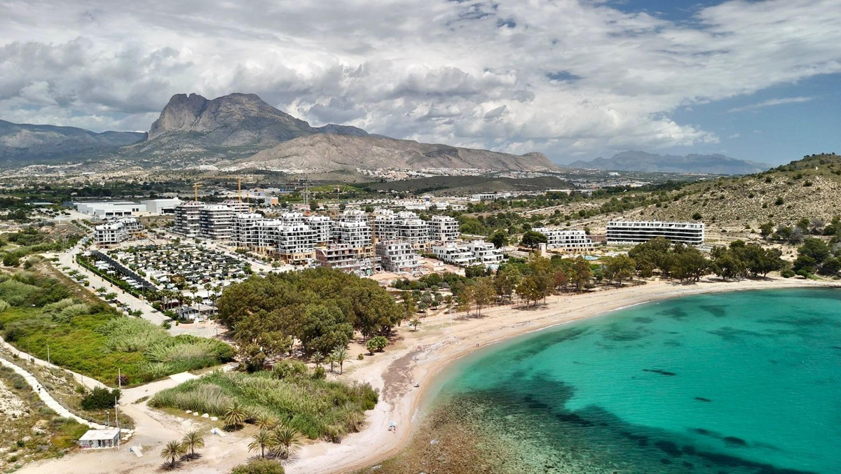 3 Bed Apartment for sale in Villajoyosa Costa Blanca, Alicante, Spain
