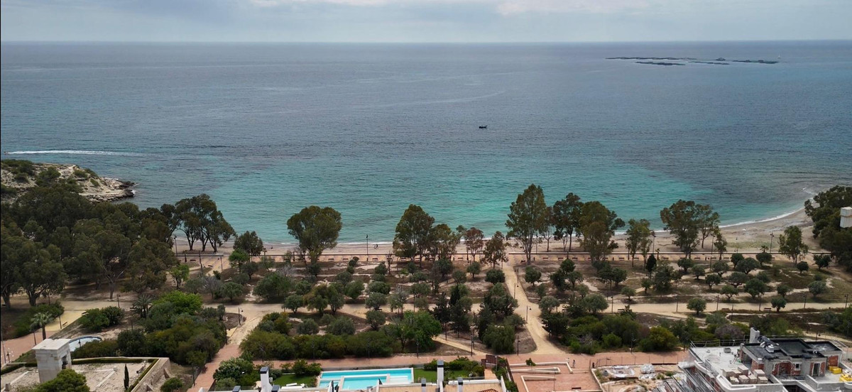 3 Bed Apartment for sale in Villajoyosa Costa Blanca, Alicante, Spain