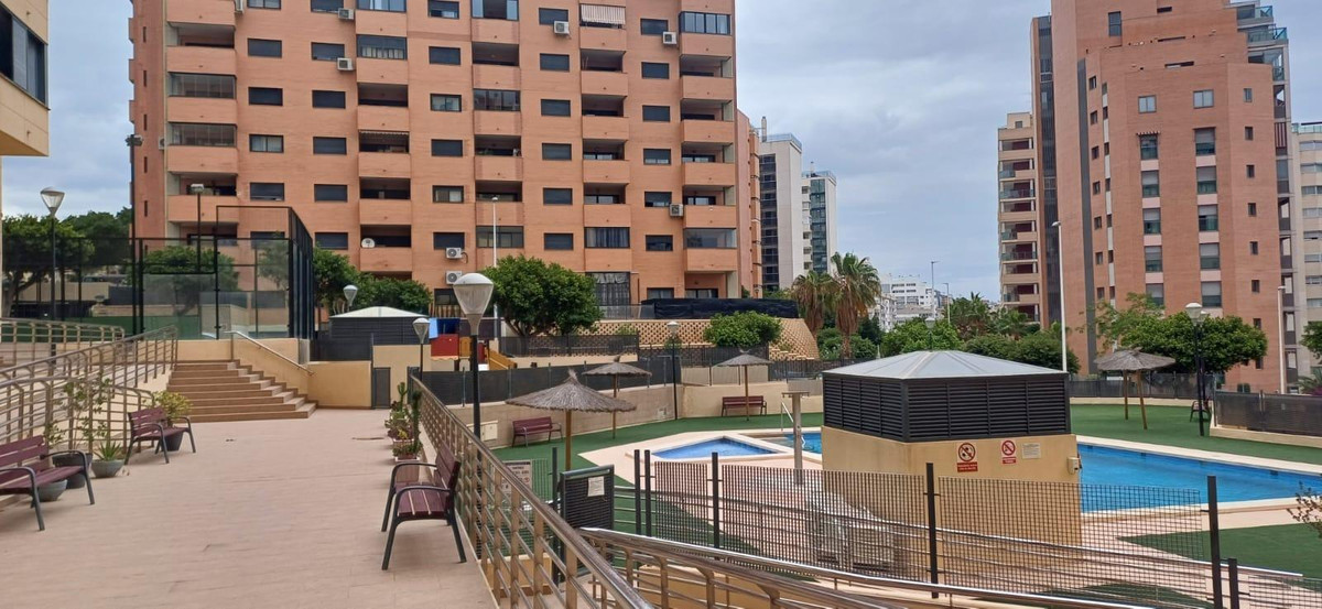 Se vende Apartamento Planta Media de 1 dormitorios en Costa Blanca, Alicante, España