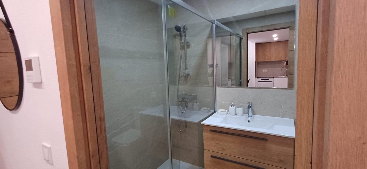Se vende Apartamento Planta Media de 1 dormitorios en Costa Blanca, Alicante, España
