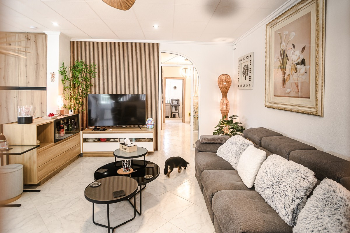 Se vende Villa - Chalet de 3 dormitorios en Costa Blanca, Alicante, España