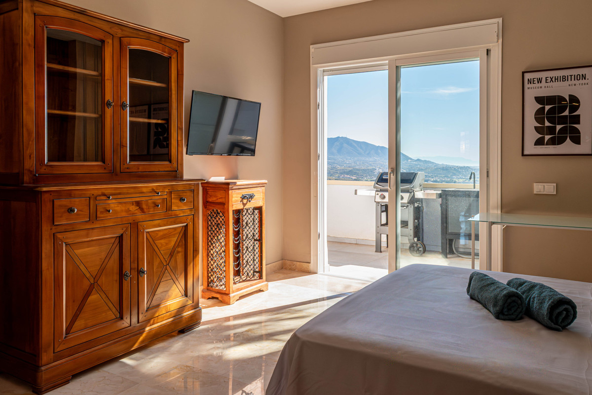 3 Bed Apartment for sale in La Cala Golf Costa Del Sol, Málaga, Spain