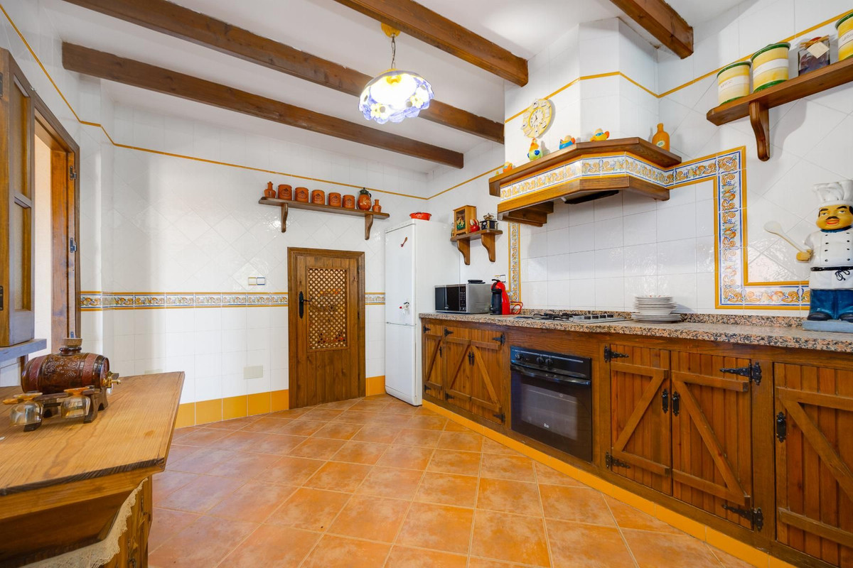 Se vende Villa - Chalet de 5 dormitorios en Costa Blanca, Alicante, España