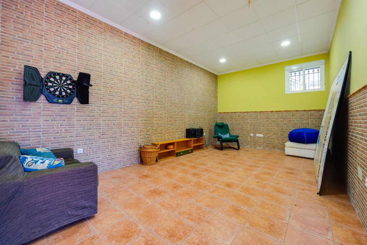 Se vende Villa - Chalet de 5 dormitorios en Costa Blanca, Alicante, España