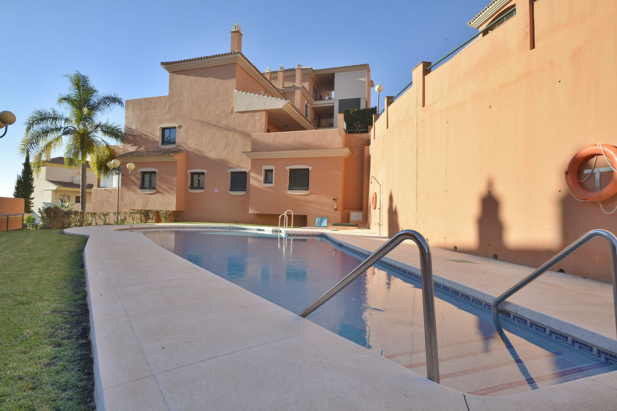 2 Bed Apartment for sale in Elviria Costa Del Sol, Málaga, Spain