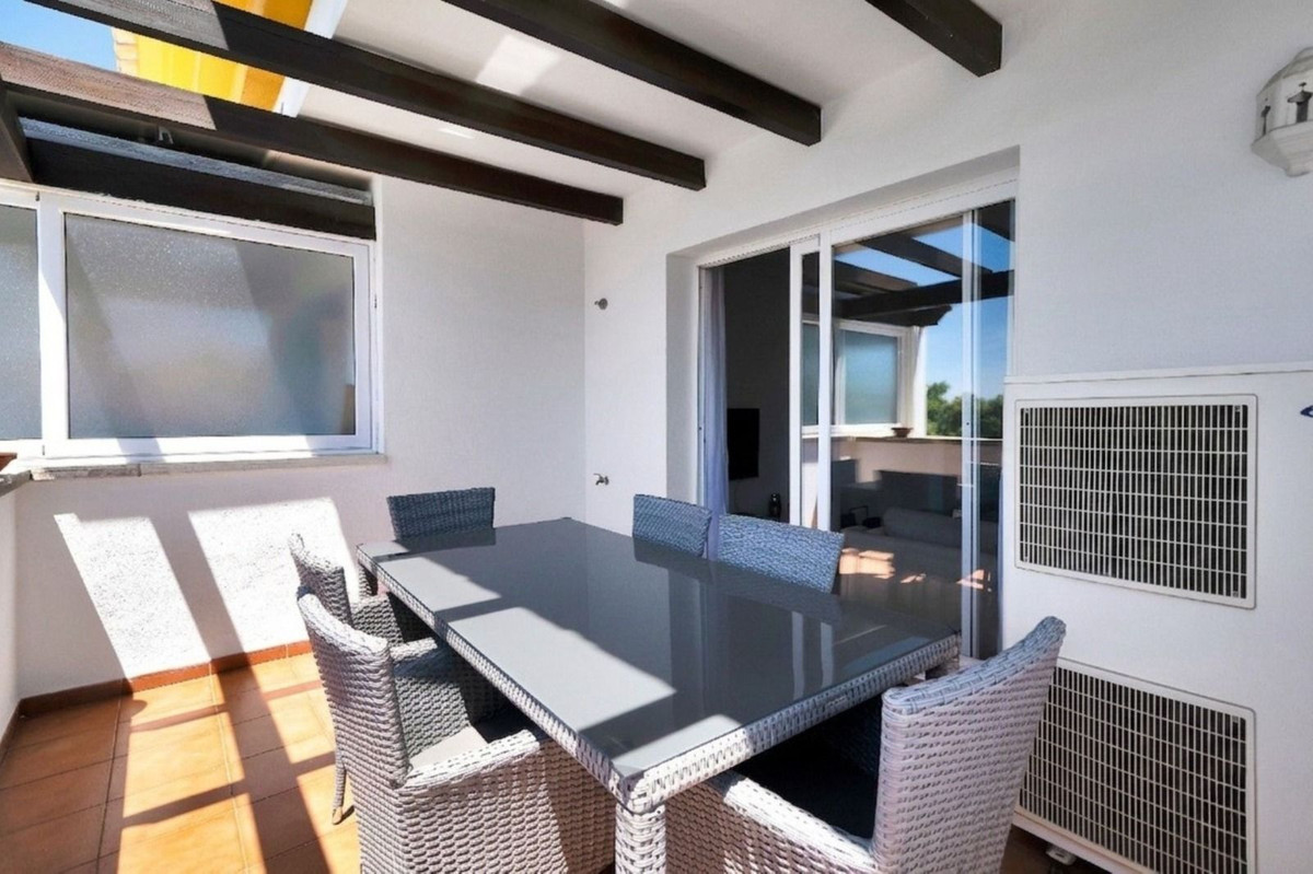 3 Bed Apartment for sale in Marbella Costa Del Sol, Málaga, Spain