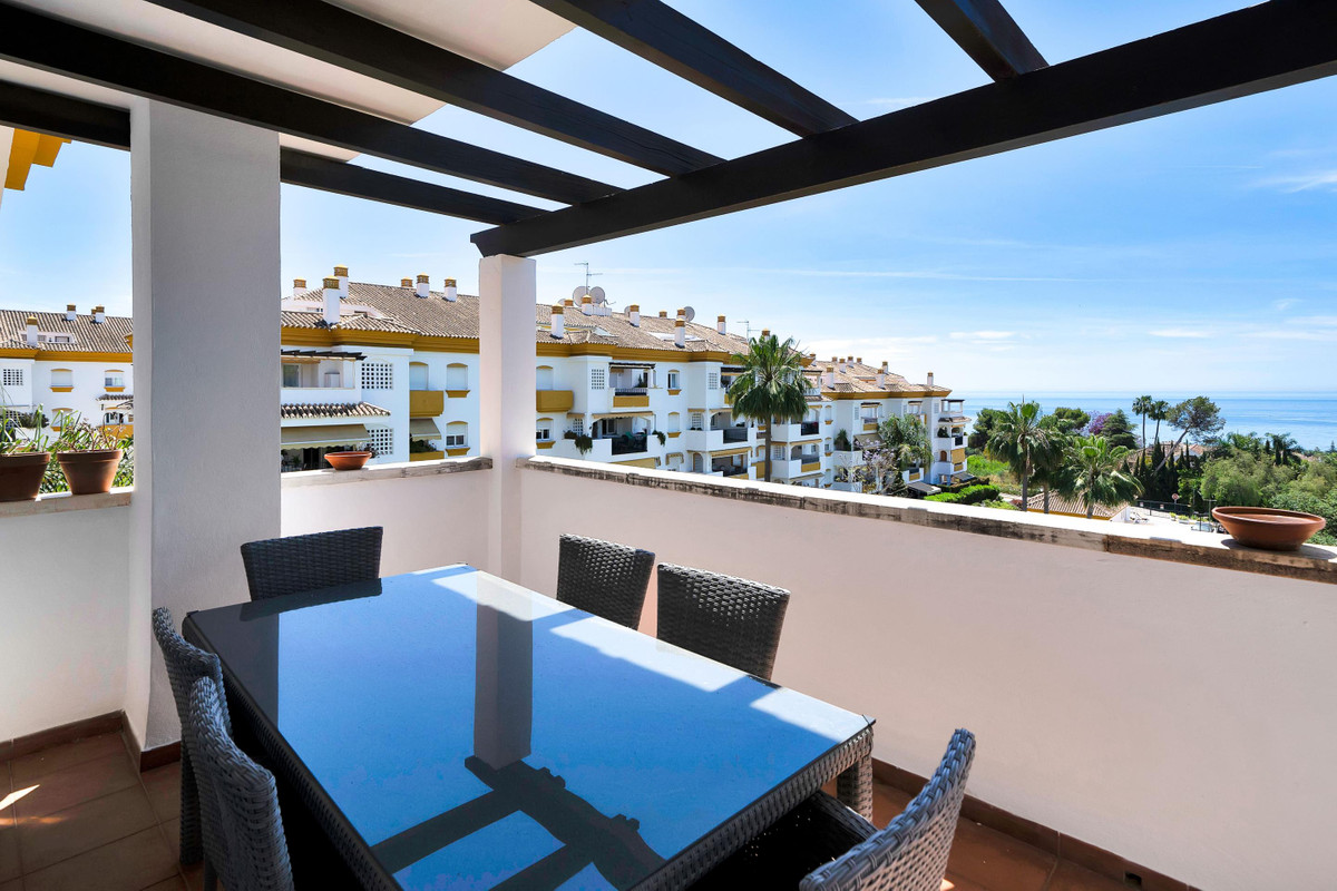3 Bed Apartment for sale in Marbella Costa Del Sol, Málaga, Spain