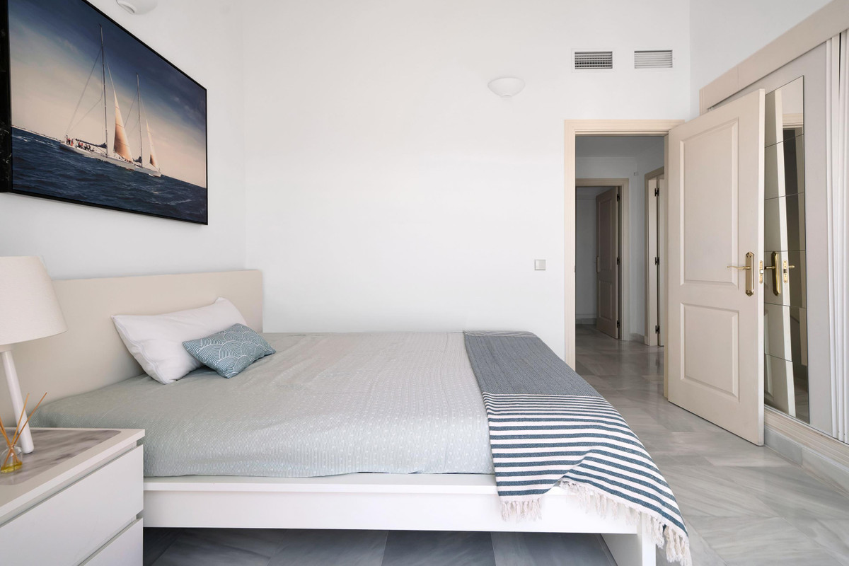 3 Bed Apartment for sale in Marbella Costa Del Sol, Málaga, Spain