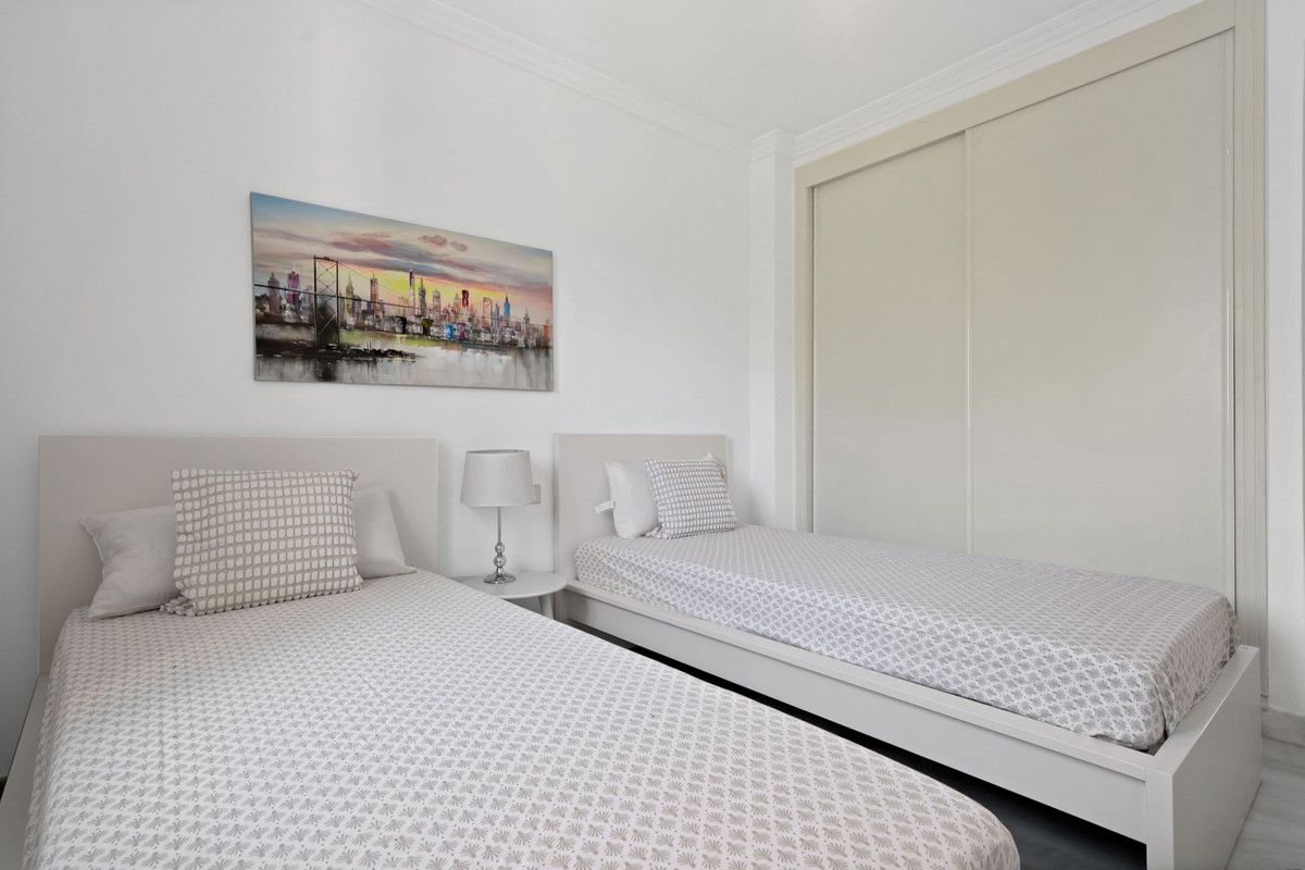 3 Bed Apartment for sale in Marbella Costa Del Sol, Málaga, Spain