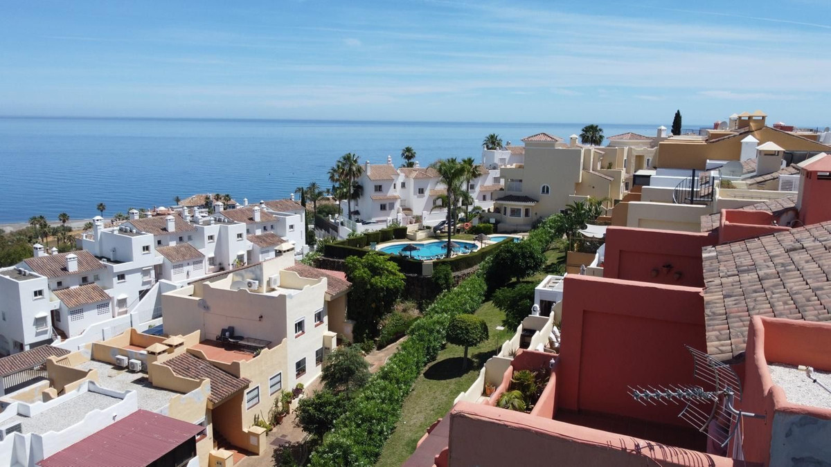 3 Bed Apartment for sale in Casares Playa Costa Del Sol, Málaga, Spain