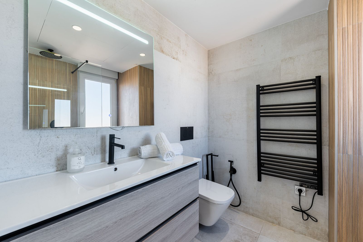 9 Bed Commercial unit for sale in Torrevieja Costa Blanca, Alicante, Spain