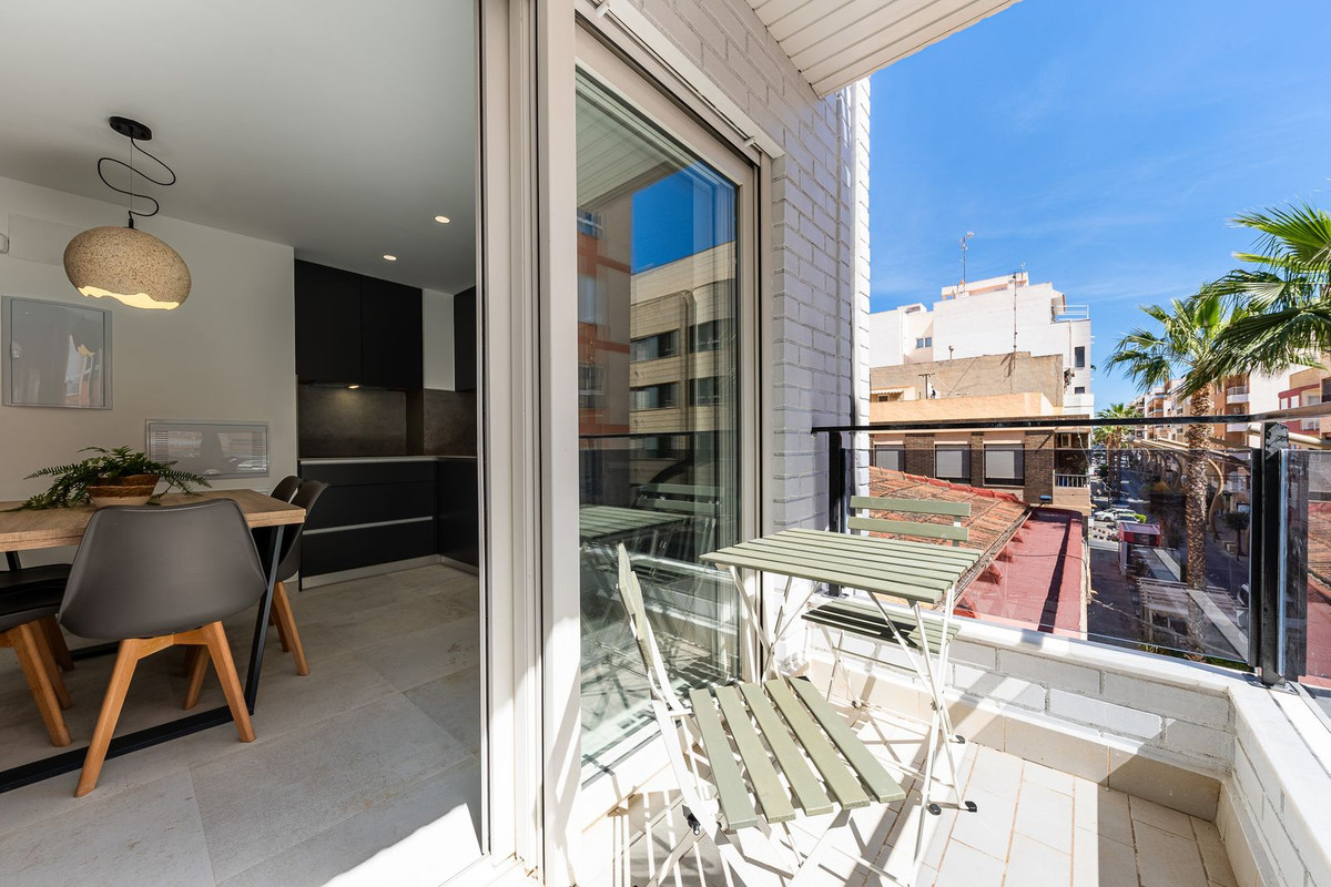 9 Bed Commercial unit for sale in Torrevieja Costa Blanca, Alicante, Spain