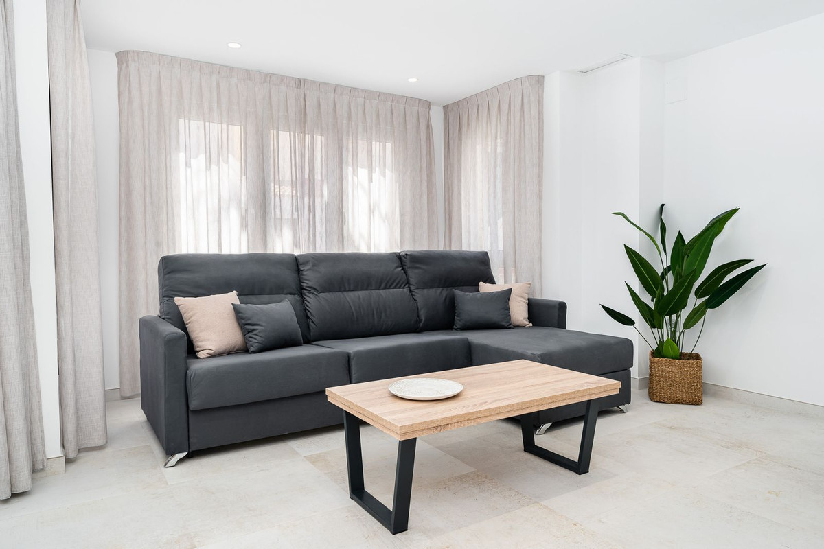 9 Bed Commercial unit for sale in Torrevieja Costa Blanca, Alicante, Spain
