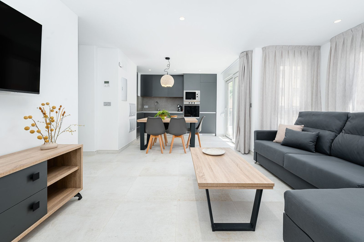 9 Bed Commercial unit for sale in Torrevieja Costa Blanca, Alicante, Spain