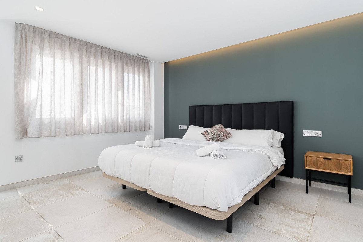 9 Bed Commercial unit for sale in Torrevieja Costa Blanca, Alicante, Spain