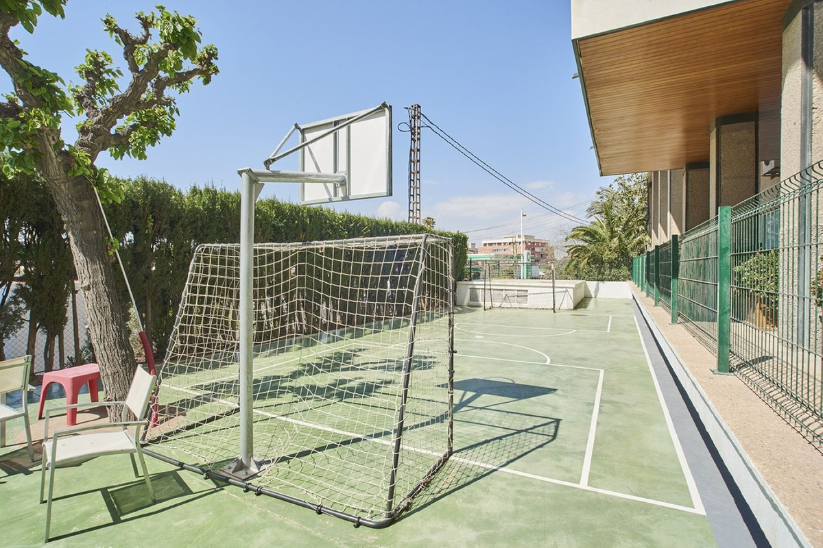 4 Bed Apartment for sale in Alicante Costa Blanca, Alicante, Spain
