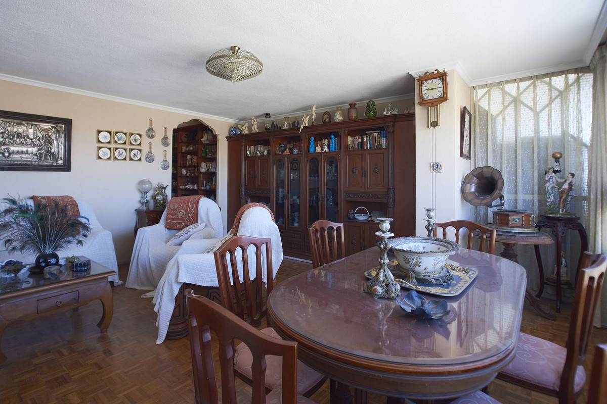 4 Bed Apartment for sale in Alicante Costa Blanca, Alicante, Spain