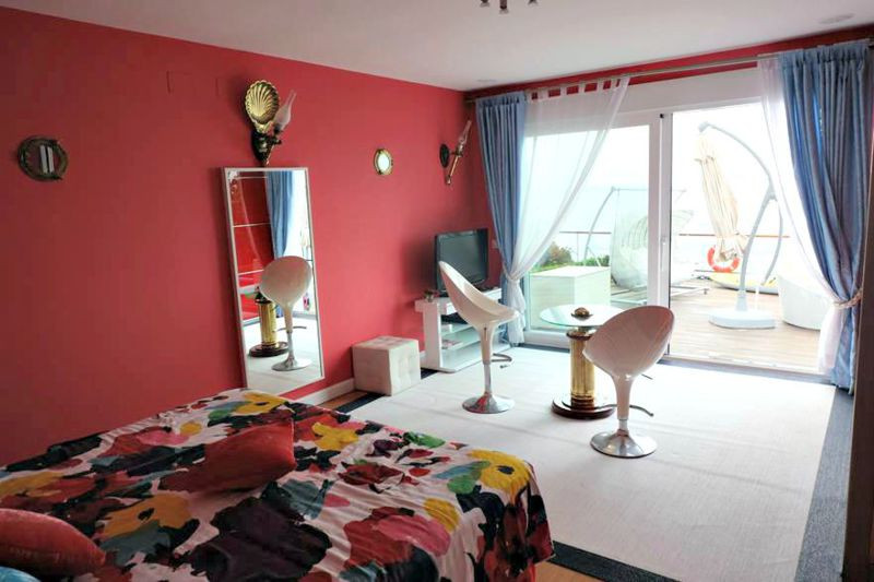 Se vende Villa - Chalet de 6 dormitorios en Costa Del Sol, Málaga, España