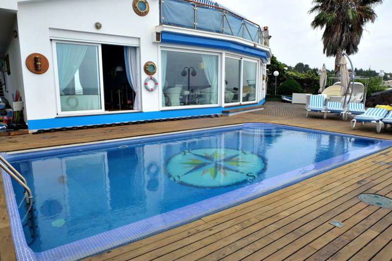 Se vende Villa - Chalet de 6 dormitorios en Costa Del Sol, Málaga, España