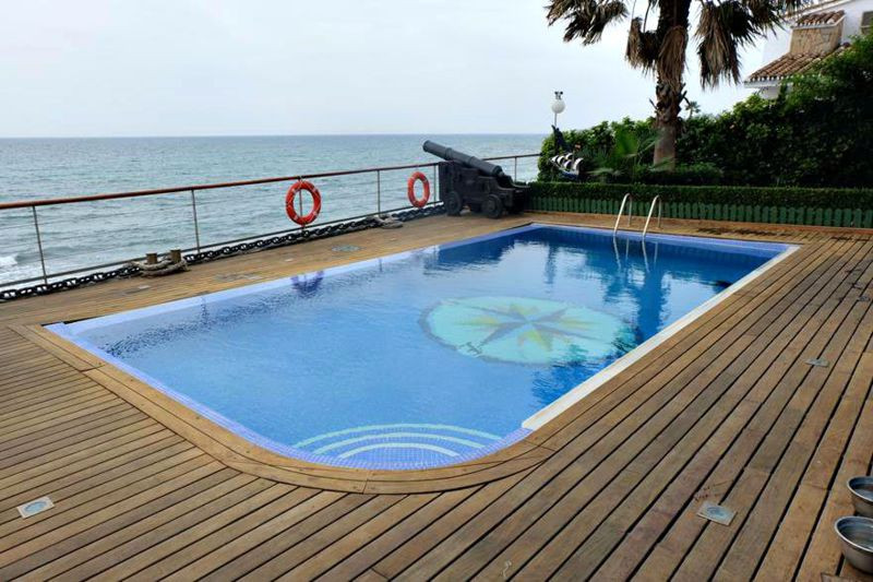 Se vende Villa - Chalet de 6 dormitorios en Costa Del Sol, Málaga, España
