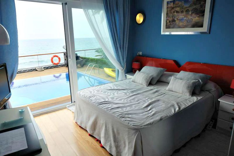 Se vende Villa - Chalet de 6 dormitorios en Costa Del Sol, Málaga, España