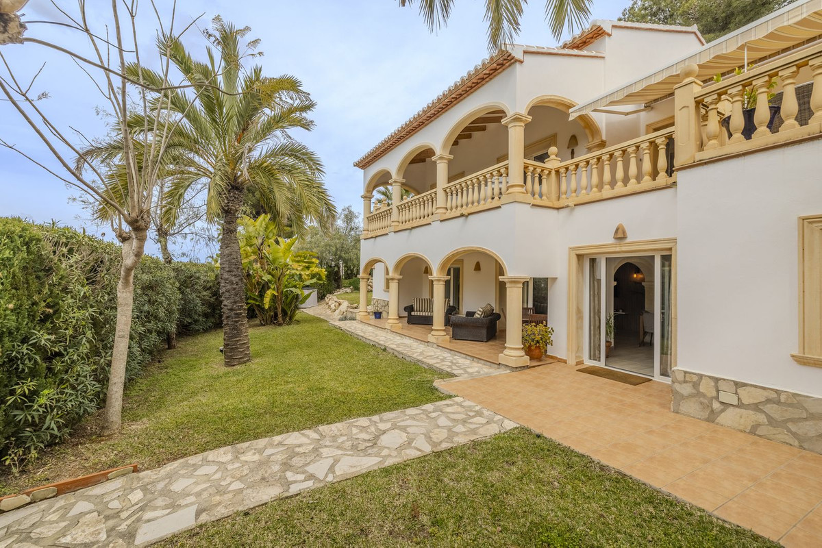 5 Bed Townhouse for sale in Javea Costa Blanca, Alicante, Spain