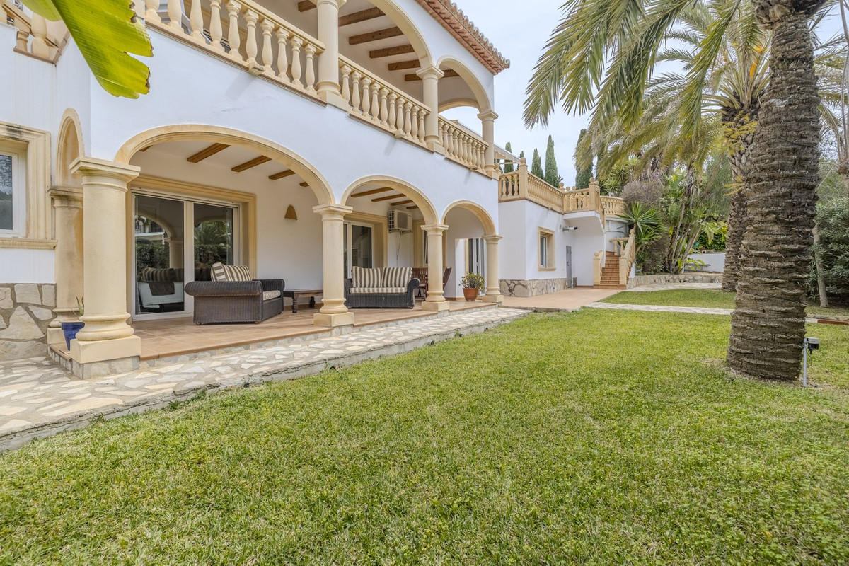 5 Bed Townhouse for sale in Javea Costa Blanca, Alicante, Spain