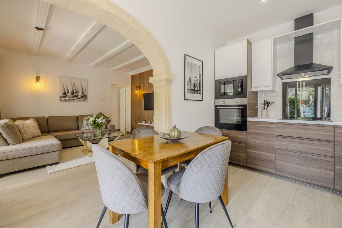 5 Bed Townhouse for sale in Javea Costa Blanca, Alicante, Spain