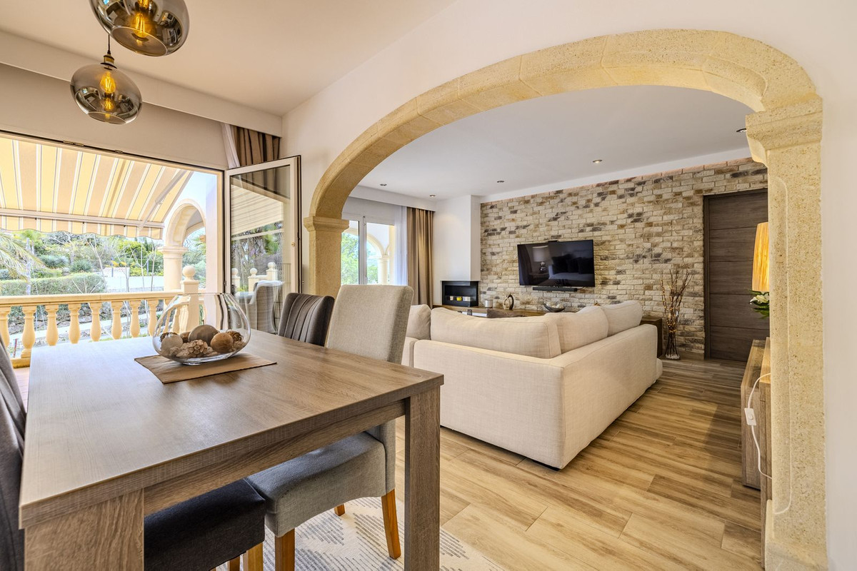5 Bed Townhouse for sale in Javea Costa Blanca, Alicante, Spain