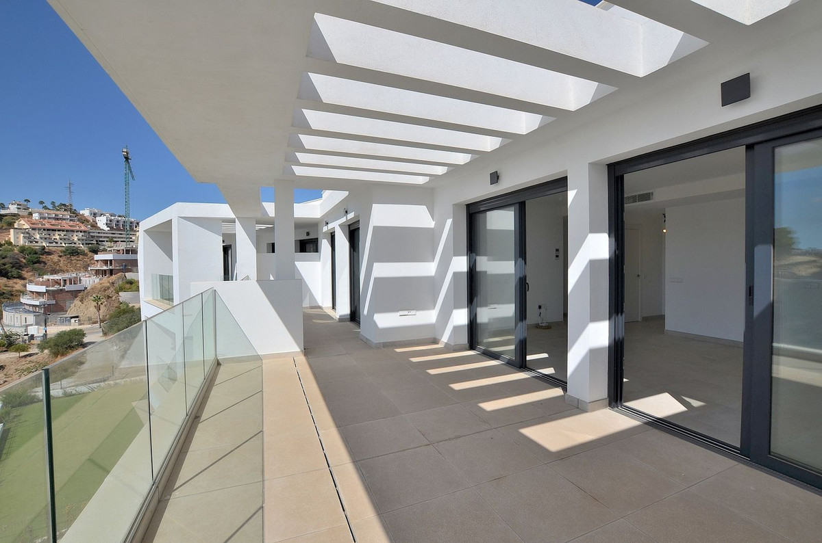 2 Bed Apartment for sale in Higueron Costa Del Sol, Málaga, Spain