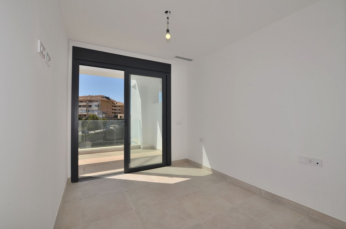 2 Bed Apartment for sale in Higueron Costa Del Sol, Málaga, Spain